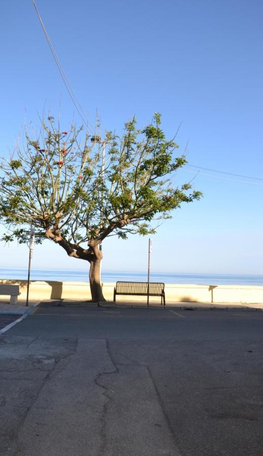 Bed and Breakfast I Tesori Del Mare Летоянні Екстер'єр фото